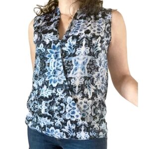 Chelsea28 Faux Wrap Sleeveless Floral Blouse Loose Blue Pullover Lightweight‎ V
